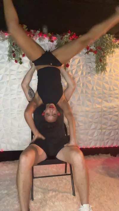 There are lapdances and there are my lapdances. 😈👸🏽💋