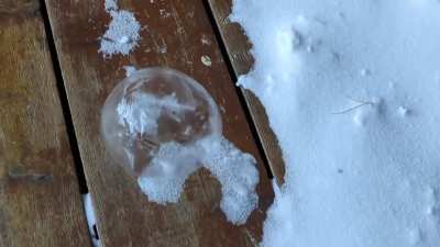 Bubbles freezing before they hit the gorund in -30°C (-22°F) this morning