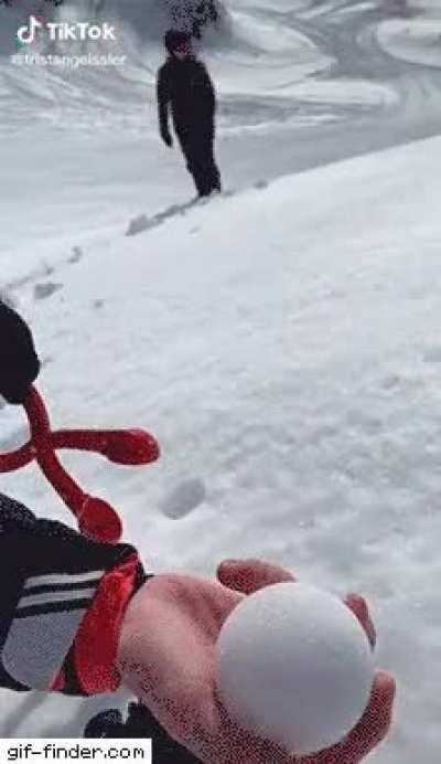 The snowball is so round