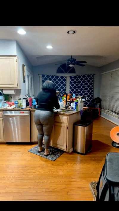 Being that I’m married are you more or less like to impregnate me?🇵🇦