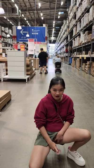 Imagine not knowing this was happening behind you