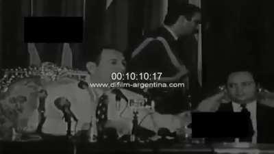 Peron amenaza a la periodista Ana Guzzeti, semanas mas tarde es secuestrada y torturada por la AAA.