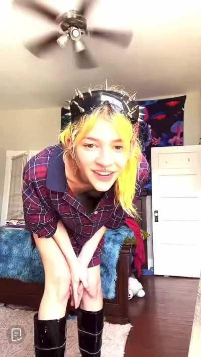 pretty weak slip but i gotta celebrate being out of posting-jail somehow