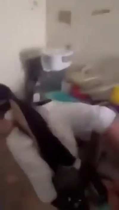 UK OFFICER LET INMATE HIT SMH 