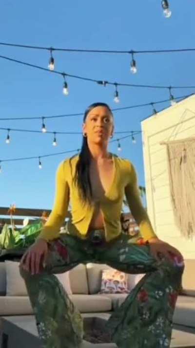 Liza's share's her favorite curse word