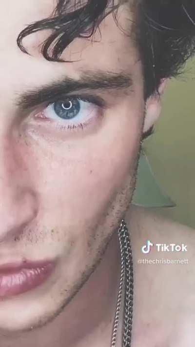 I was so uncomfortable until the lil slap... could not stop laughing