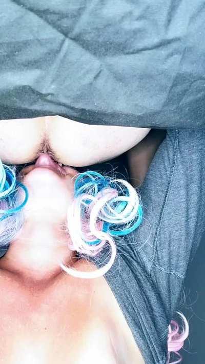 Underneath view of his asshole getting a good tongue cleaning 👅. 🦄💦💦💦