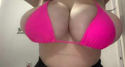 Big massive natural heavy tit drop OC