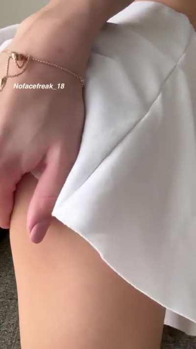 Eat me all from the back