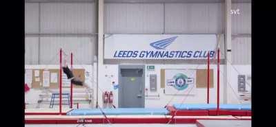 Madlad Ashley Watson set a new Guinness World Record flying 5,87 m