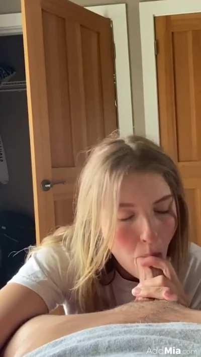 Mi@Melan0’s Mega Down Below!!