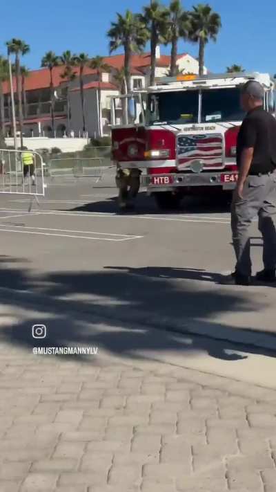 Helicopter crash aftermath, Currently happening in downtown Huntington Beach, CA