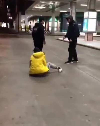 Guy watched too much Burce Lee and knocks himself