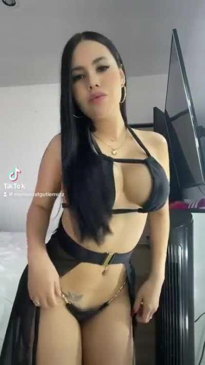 MÁS DE MONSERRAT GUTIÉRREZ ARDIENTE QUE NUNCA