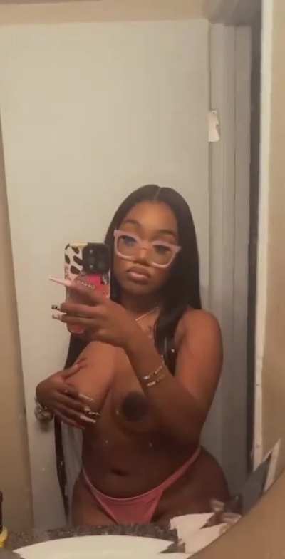 Do men still like MILFs with big tits?