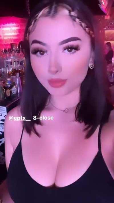 She’s looking mad cute 😍😍