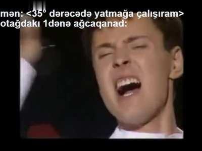 *səhər ayaqlar dizdən aşağı qıp-qırmızı*