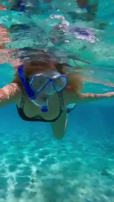 mehr Unterwassertitten (von Tiktok)