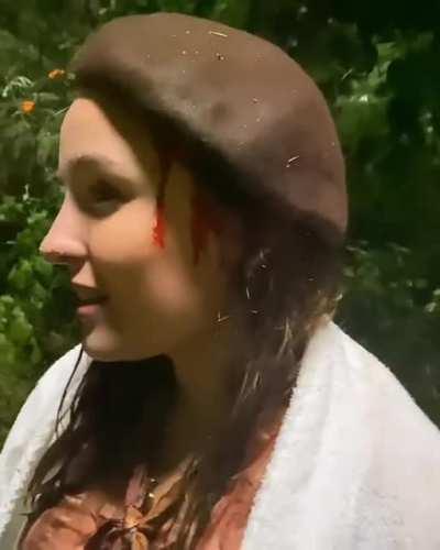 Larissa Manoela dando uma gemidinha