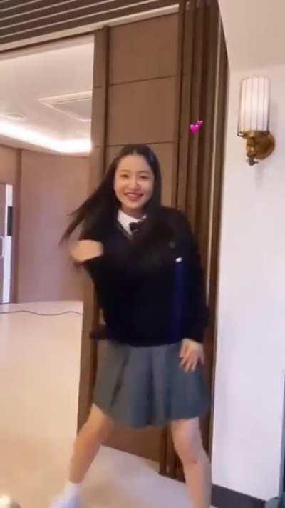 210611 Yerimise Instagram Story Update - Red Velvet Yeri dancing to 