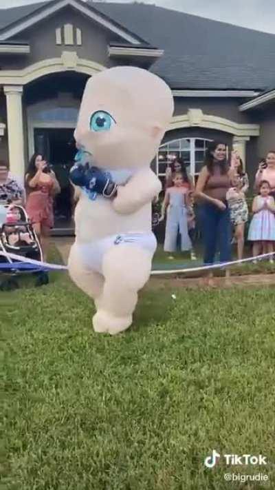 Estos “Revelando el Género del bebé” son bien originales, eh...