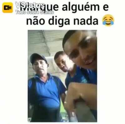 😂😂😂 Que cara é essa sua de tonto kkkkkkk