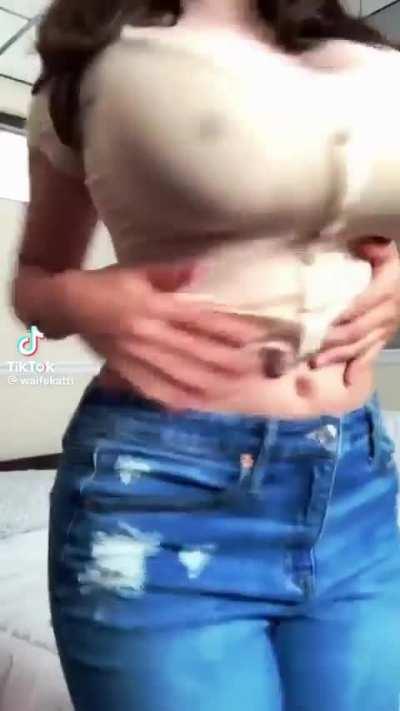 Oooff!! 🍒🥵🔥