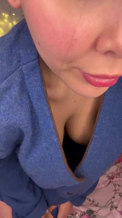 I think we are all part of the no bra club