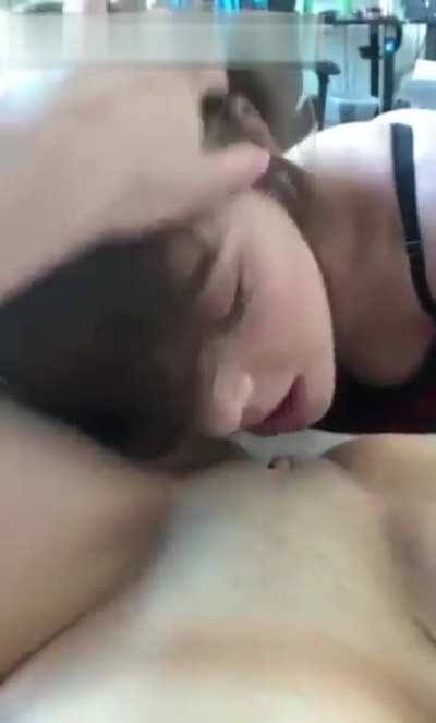 She's Workin That Pussy! 👅💦