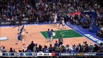 [Highlight] Luka and Kyrie are unable to get a shot off between them to try to tie the game