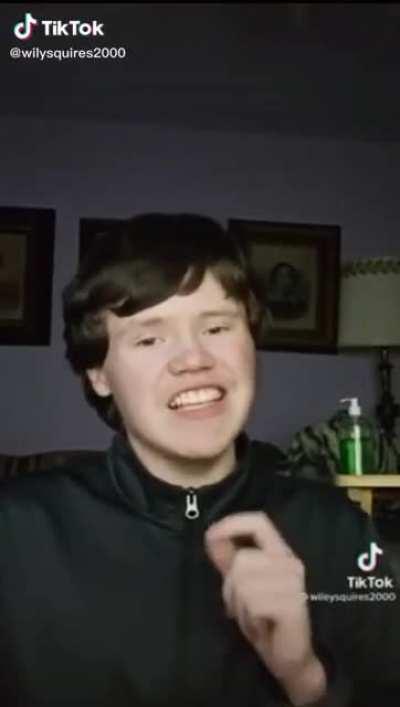 I’m so out of the loop.. does anyone know why his corny ass was banned on the tok?