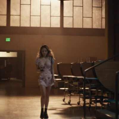 Sydney Sweeney’s bouncy boobs are two of life’s great pleasures