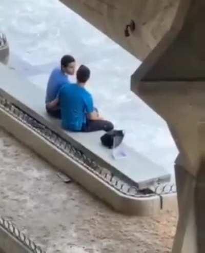 Usuarios de r/MAAU captados en video