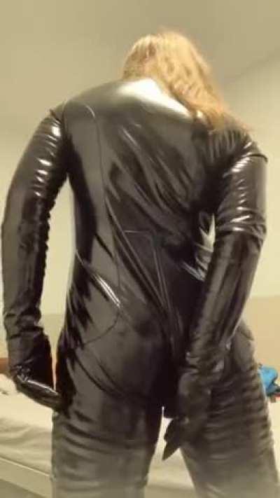 Sealing myself in 🖤