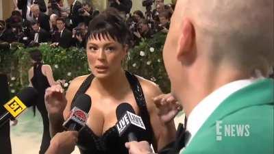 Ashley Graham (Met Gala 2024, E! News)