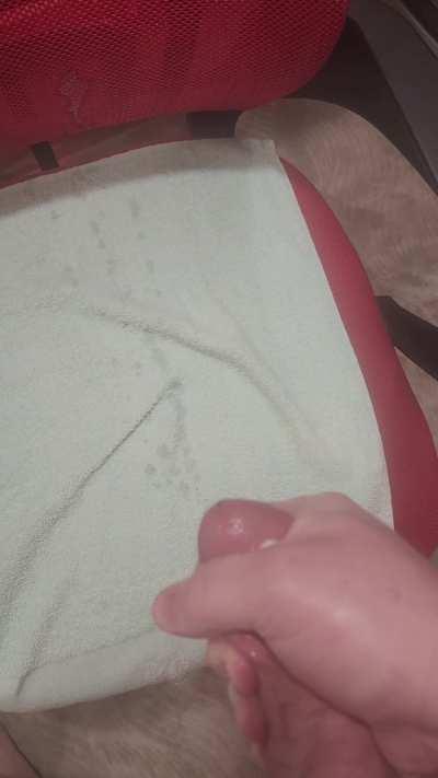 Some cum for you 💦