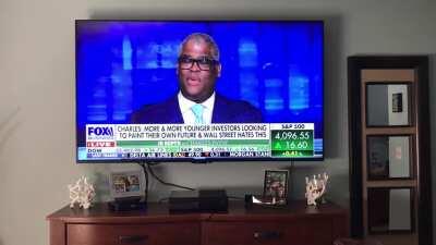 THIS IS A MUST WATCH!!! Yes it’s three minutes but is very important for us🦍🦍 an as HE MENTIONS 💎💎🙌🙌 to realize the movement we have created..☝️VOTE this and 🖕HF