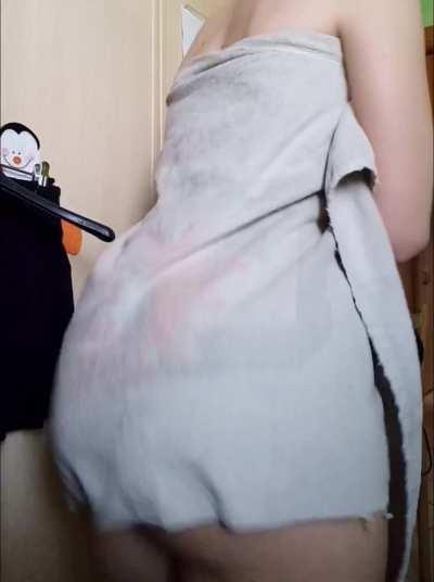 White girl Perfect slowmo big ass clapping 