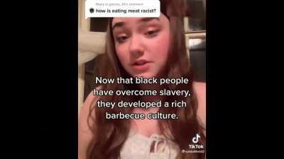 Tam bir dumb bitch ananı avradını sikeyim senin et yemek ırkçıymış