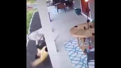 HMC while I tap my friend's chair