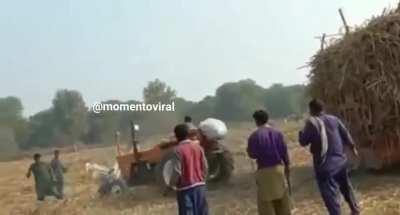 To pull a trailer full with straw