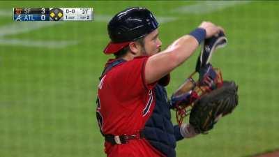 [Highlight] After 2 missed bunts, Kevin Gausman gets on base and a run scores thanks to an error by Travis d'Arnaud