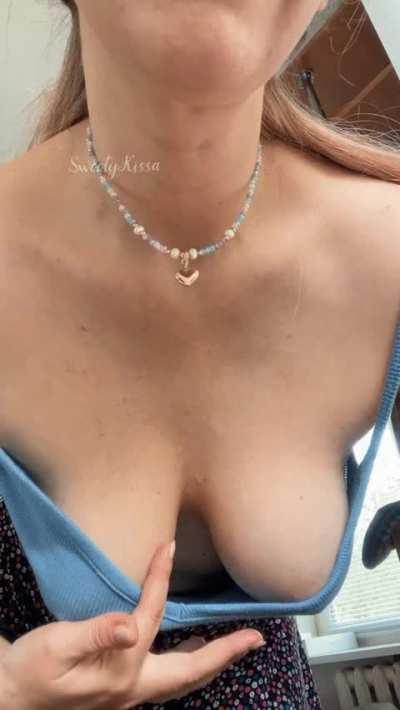 Touching downblouse 😊