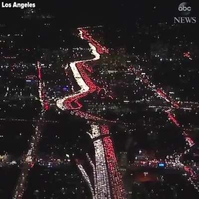 Los Angles creates world’s longest Polish flag.