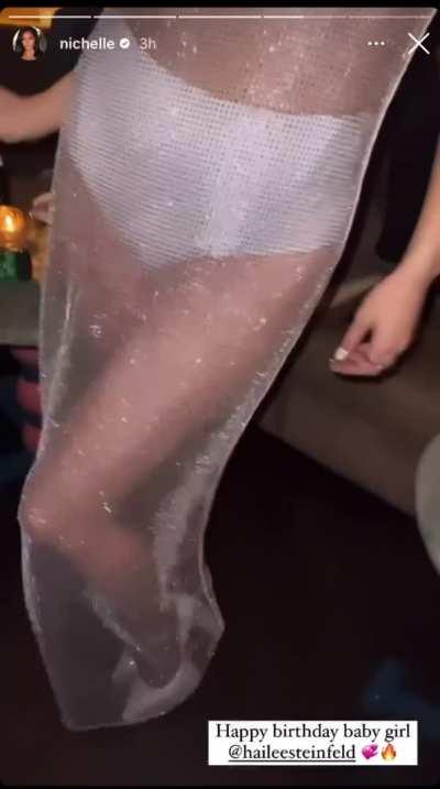 Hailee Steinfeld has me rock hard🥵