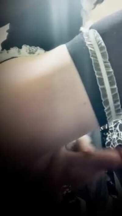 Heyo everyone~ I hope you are all having a wonderful morning and Christmas or any other Holidays you may be Celebrating! I Hope this is a fine gift for all of you and you all enjoy it~ I figured I would try this video wearing my black outfit underneath my