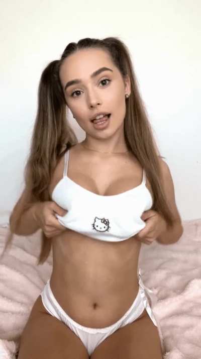 Love my hello kitty top