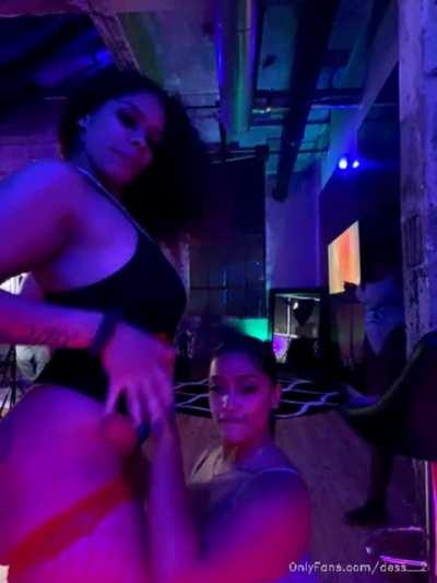 model: SoumZdJzKILrFVP. DM to BUY Folders