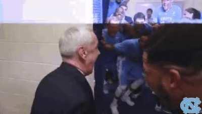 Fauci Walking into work Monday