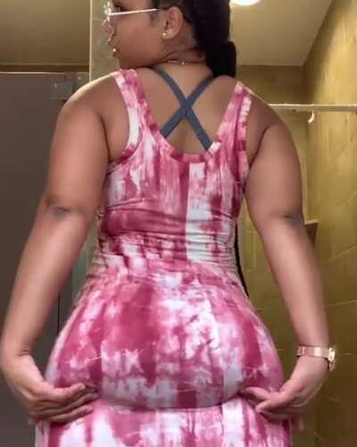 Playing with that Ting 🍑💗